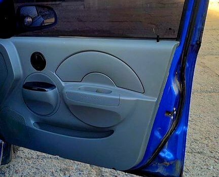 Синий Шевроле Авео, объемом двигателя 1.5 л и пробегом 220 тыс. км за 2500 $, фото 2 на Automoto.ua