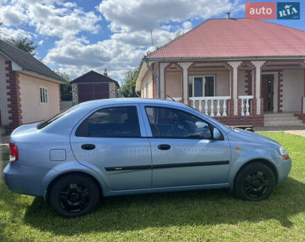 Синий Шевроле Авео, объемом двигателя 1.5 л и пробегом 245 тыс. км за 3800 $, фото 4 на Automoto.ua