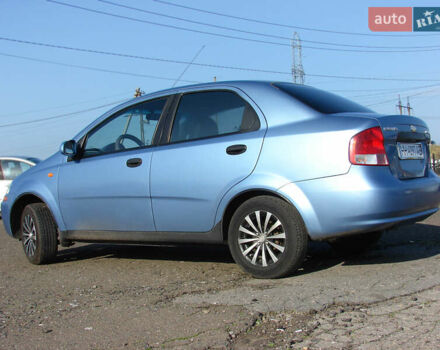 Синий Шевроле Авео, объемом двигателя 1.5 л и пробегом 173 тыс. км за 3300 $, фото 3 на Automoto.ua
