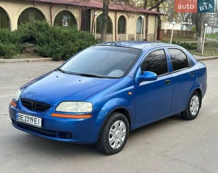 Синий Шевроле Авео, объемом двигателя 1.5 л и пробегом 250 тыс. км за 2600 $, фото 1 на Automoto.ua