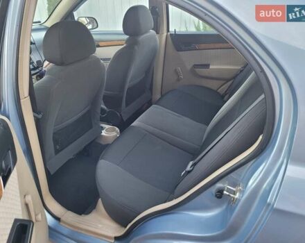 Синий Шевроле Авео, объемом двигателя 1.6 л и пробегом 137 тыс. км за 3800 $, фото 12 на Automoto.ua