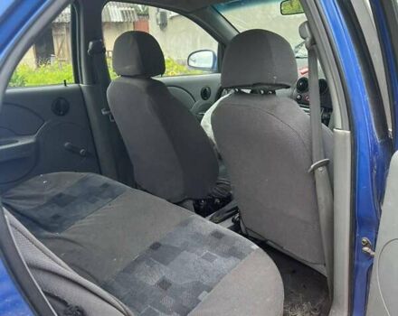 Синий Шевроле Авео, объемом двигателя 0 л и пробегом 70 тыс. км за 600 $, фото 2 на Automoto.ua