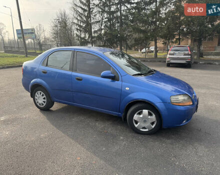 Синий Шевроле Авео, объемом двигателя 1.5 л и пробегом 111 тыс. км за 2300 $, фото 1 на Automoto.ua