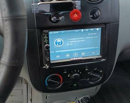 Синий Шевроле Авео, объемом двигателя 1.5 л и пробегом 202 тыс. км за 3000 $, фото 5 на Automoto.ua