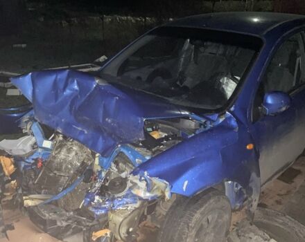 Синий Шевроле Авео, объемом двигателя 1.5 л и пробегом 170 тыс. км за 1200 $, фото 3 на Automoto.ua