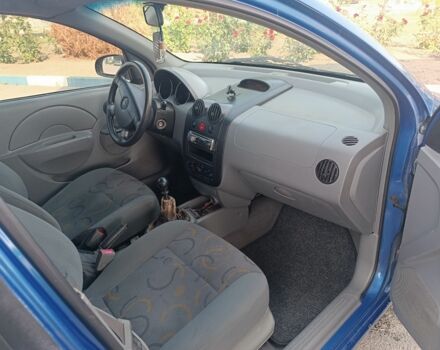 Синий Шевроле Авео, объемом двигателя 1.5 л и пробегом 220 тыс. км за 3200 $, фото 6 на Automoto.ua