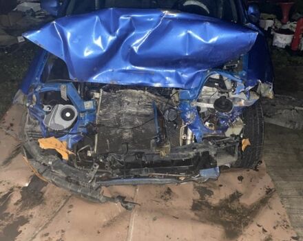 Синий Шевроле Авео, объемом двигателя 1.5 л и пробегом 170 тыс. км за 1200 $, фото 2 на Automoto.ua