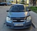 Синий Шевроле Авео, объемом двигателя 1.5 л и пробегом 328 тыс. км за 2700 $, фото 1 на Automoto.ua