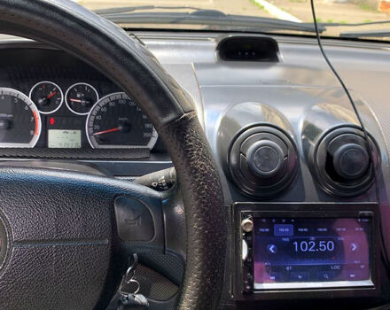 Синий Шевроле Авео, объемом двигателя 1.5 л и пробегом 400 тыс. км за 2500 $, фото 7 на Automoto.ua