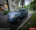 Синий Шевроле Авео, объемом двигателя 1.5 л и пробегом 258 тыс. км за 2200 $, фото 1 на Automoto.ua