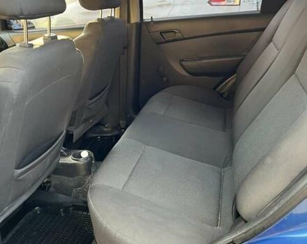 Синий Шевроле Авео, объемом двигателя 1.5 л и пробегом 250 тыс. км за 3550 $, фото 4 на Automoto.ua