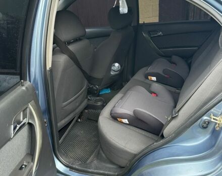 Синий Шевроле Авео, объемом двигателя 1.4 л и пробегом 247 тыс. км за 4000 $, фото 5 на Automoto.ua