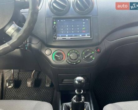 Синий Шевроле Авео, объемом двигателя 1.5 л и пробегом 320 тыс. км за 4500 $, фото 13 на Automoto.ua