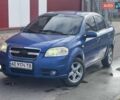 Синий Шевроле Авео, объемом двигателя 1.5 л и пробегом 320 тыс. км за 4500 $, фото 2 на Automoto.ua