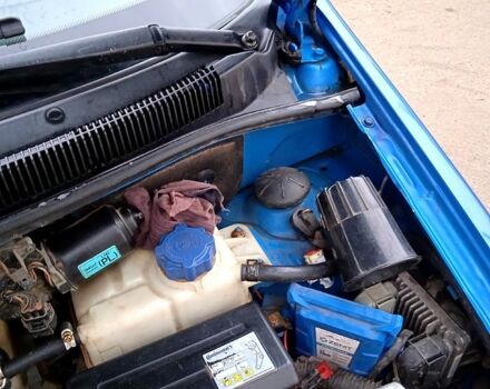 Синій Шевроле Авео, об'ємом двигуна 1.5 л та пробігом 1 тис. км за 4000 $, фото 3 на Automoto.ua