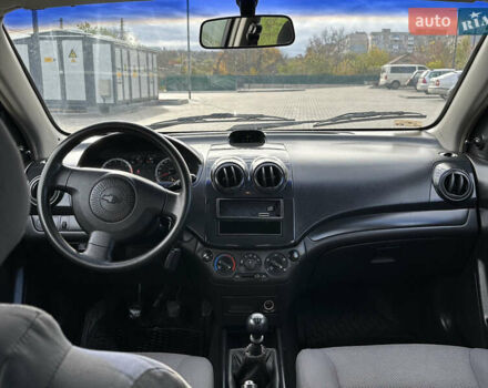 Шевроле Авео 2006 в Кропивницком (Кировограде) на Automoto.ua Синий Шевроле Авео, объемом двигателя 1.5 л и пробегом 219 тыс. км за 3650 $, фото 17 на Automoto.ua