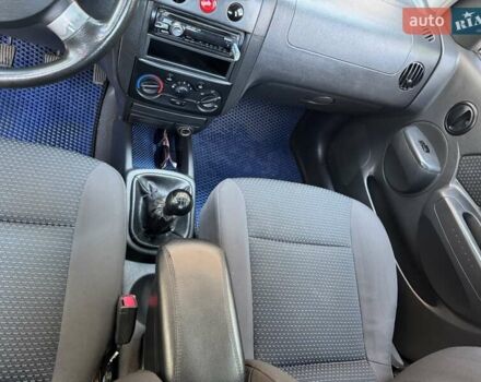 Синий Шевроле Авео, объемом двигателя 1.5 л и пробегом 304 тыс. км за 3200 $, фото 5 на Automoto.ua