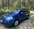 Синий Шевроле Авео, объемом двигателя 1.5 л и пробегом 240 тыс. км за 3500 $, фото 2 на Automoto.ua