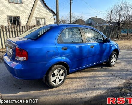 Синий Шевроле Авео, объемом двигателя 15 л и пробегом 185 тыс. км за 2750 $, фото 2 на Automoto.ua