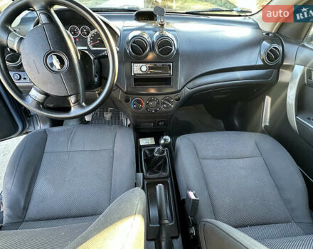 Синий Шевроле Авео, объемом двигателя 1.5 л и пробегом 170 тыс. км за 3800 $, фото 12 на Automoto.ua