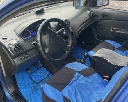 Синий Шевроле Авео, объемом двигателя 1.5 л и пробегом 219 тыс. км за 2350 $, фото 5 на Automoto.ua