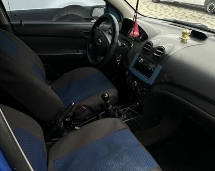 Синий Шевроле Авео, объемом двигателя 1.5 л и пробегом 222 тыс. км за 2800 $, фото 6 на Automoto.ua