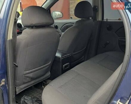 Синий Шевроле Авео, объемом двигателя 1.5 л и пробегом 211 тыс. км за 900 $, фото 1 на Automoto.ua
