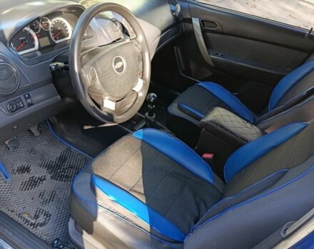 Синий Шевроле Авео, объемом двигателя 1.5 л и пробегом 275 тыс. км за 3800 $, фото 5 на Automoto.ua