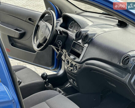 Шевроле Авео 2006 в Кропивницком (Кировограде) на Automoto.ua Синий Шевроле Авео, объемом двигателя 1.5 л и пробегом 219 тыс. км за 3650 $, фото 18 на Automoto.ua