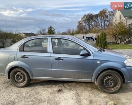 Синий Шевроле Авео, объемом двигателя 1.5 л и пробегом 225 тыс. км за 3200 $, фото 2 на Automoto.ua