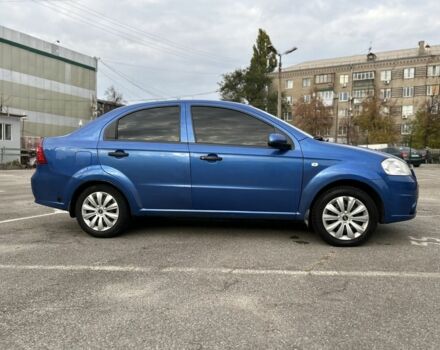 Синий Шевроле Авео, объемом двигателя 1.5 л и пробегом 319 тыс. км за 3999 $, фото 2 на Automoto.ua
