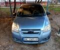 Синий Шевроле Авео, объемом двигателя 1.6 л и пробегом 320 тыс. км за 2700 $, фото 1 на Automoto.ua