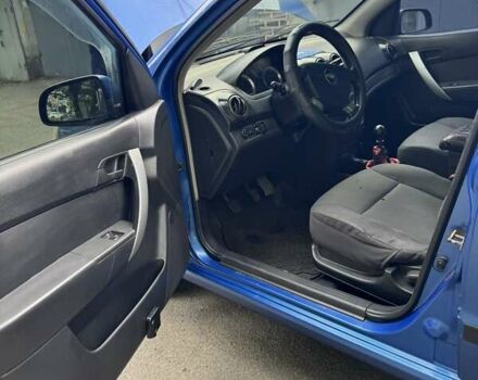 Синій Шевроле Авео, об'ємом двигуна 0 л та пробігом 237 тис. км за 3900 $, фото 5 на Automoto.ua