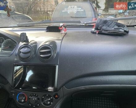Синий Шевроле Авео, объемом двигателя 1.5 л и пробегом 185 тыс. км за 4000 $, фото 6 на Automoto.ua
