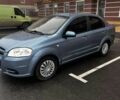 Синий Шевроле Авео, объемом двигателя 1.6 л и пробегом 200 тыс. км за 3500 $, фото 2 на Automoto.ua