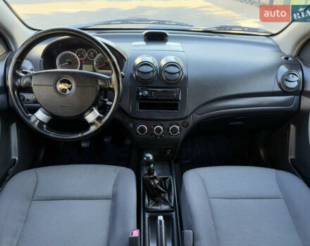 Синій Шевроле Авео, об'ємом двигуна 1.5 л та пробігом 290 тис. км за 3700 $, фото 33 на Automoto.ua