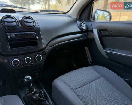 Синій Шевроле Авео, об'ємом двигуна 1.5 л та пробігом 290 тис. км за 3700 $, фото 35 на Automoto.ua