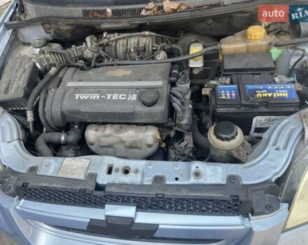 Синий Шевроле Авео, объемом двигателя 1.6 л и пробегом 250 тыс. км за 4200 $, фото 10 на Automoto.ua