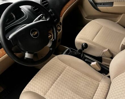 Синий Шевроле Авео, объемом двигателя 1.6 л и пробегом 200 тыс. км за 3500 $, фото 4 на Automoto.ua