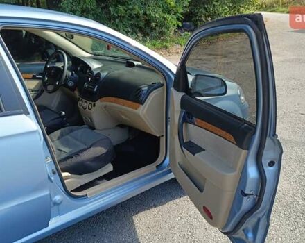 Синий Шевроле Авео, объемом двигателя 1.6 л и пробегом 175 тыс. км за 3700 $, фото 5 на Automoto.ua