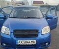 Синий Шевроле Авео, объемом двигателя 1.5 л и пробегом 300 тыс. км за 4500 $, фото 1 на Automoto.ua