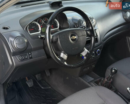 Синій Шевроле Авео, об'ємом двигуна 1.5 л та пробігом 290 тис. км за 3700 $, фото 19 на Automoto.ua