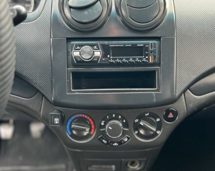 Синий Шевроле Авео, объемом двигателя 1.5 л и пробегом 319 тыс. км за 3999 $, фото 9 на Automoto.ua