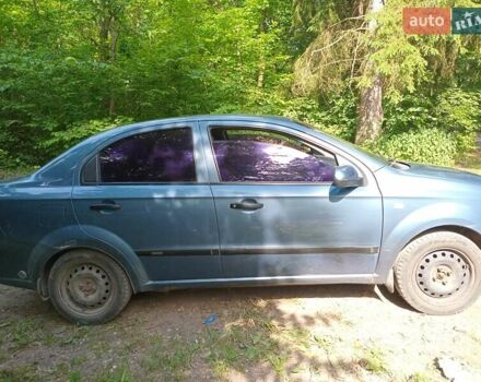 Синий Шевроле Авео, объемом двигателя 1.5 л и пробегом 290 тыс. км за 3150 $, фото 3 на Automoto.ua