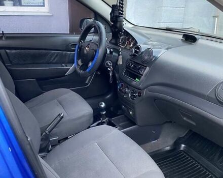 Синий Шевроле Авео, объемом двигателя 1.5 л и пробегом 300 тыс. км за 4200 $, фото 11 на Automoto.ua