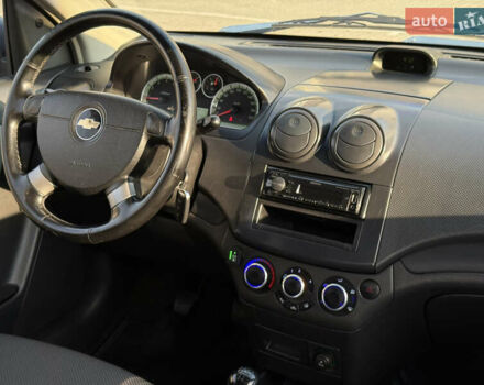 Синій Шевроле Авео, об'ємом двигуна 1.5 л та пробігом 290 тис. км за 3700 $, фото 26 на Automoto.ua