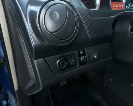 Синий Шевроле Авео, объемом двигателя 1.5 л и пробегом 300 тыс. км за 3499 $, фото 18 на Automoto.ua