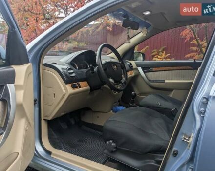 Синий Шевроле Авео, объемом двигателя 1.6 л и пробегом 270 тыс. км за 5000 $, фото 5 на Automoto.ua