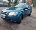 Синий Шевроле Авео, объемом двигателя 1.6 л и пробегом 294 тыс. км за 2999 $, фото 1 на Automoto.ua
