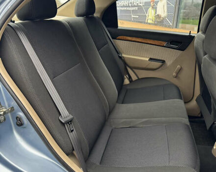 Синий Шевроле Авео, объемом двигателя 1.6 л и пробегом 138 тыс. км за 4600 $, фото 24 на Automoto.ua